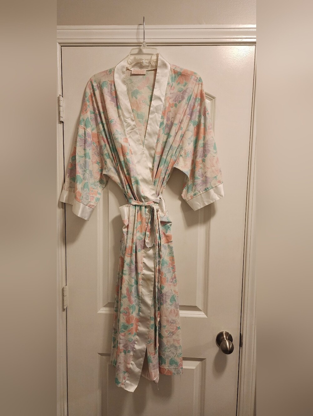 Just For Women Floral Satin Trim  K Robe in Pastel Multi Colors W/Pockets Sz S